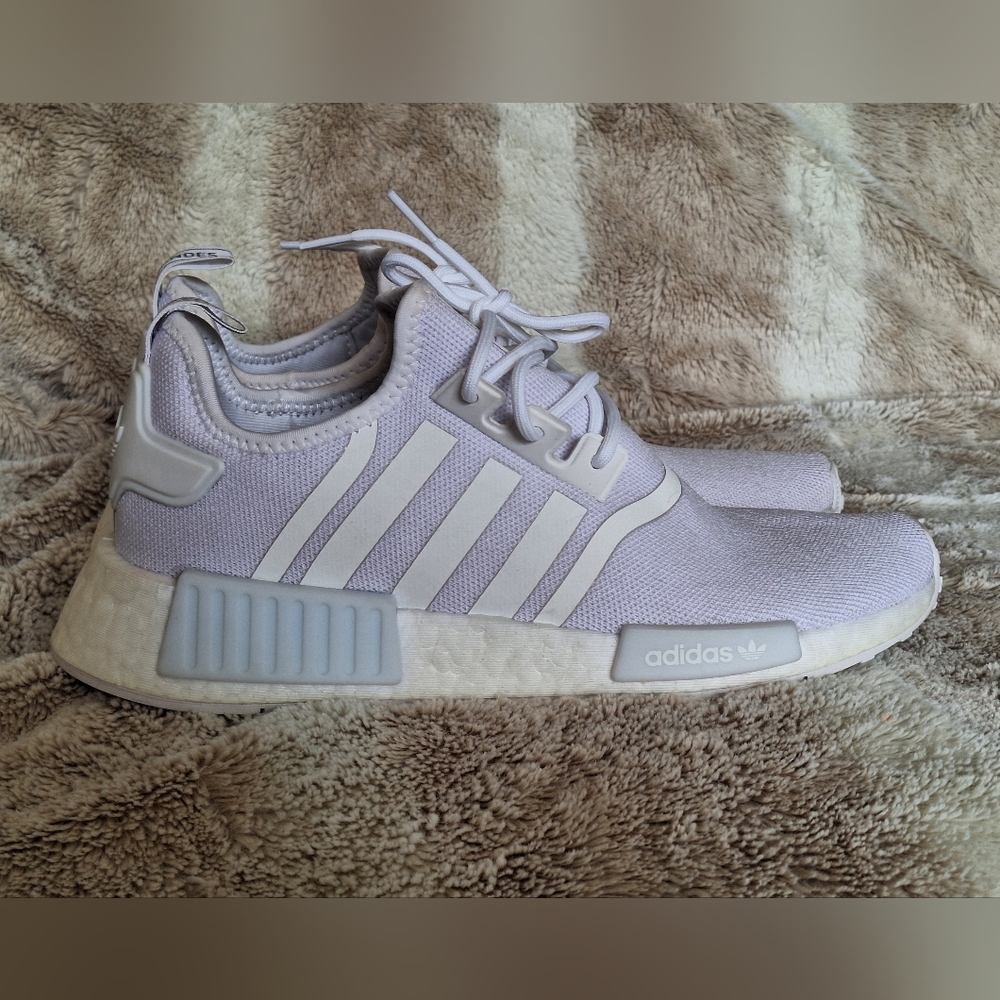 adidas Women's NMD R1 Primeblue Triple White Skate Shoes/Sneakers Size 9 US - Picture 4 of 16